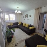 Titan, chiar la metrou Nicolae Grigorescu, 5 minute parc IOR bloc tip H